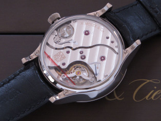 H. MOSER & CIE Big date  Venturer