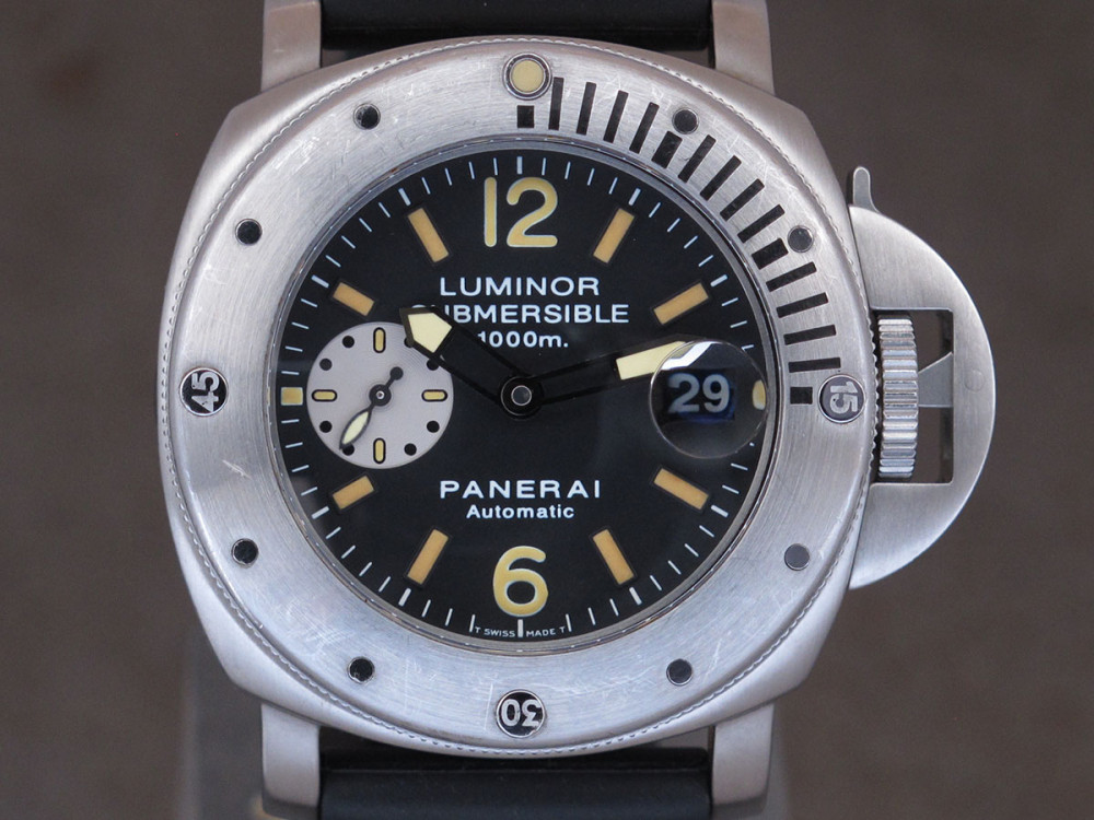 PANERAI La Bomba limited edition 500 watches  Submersible